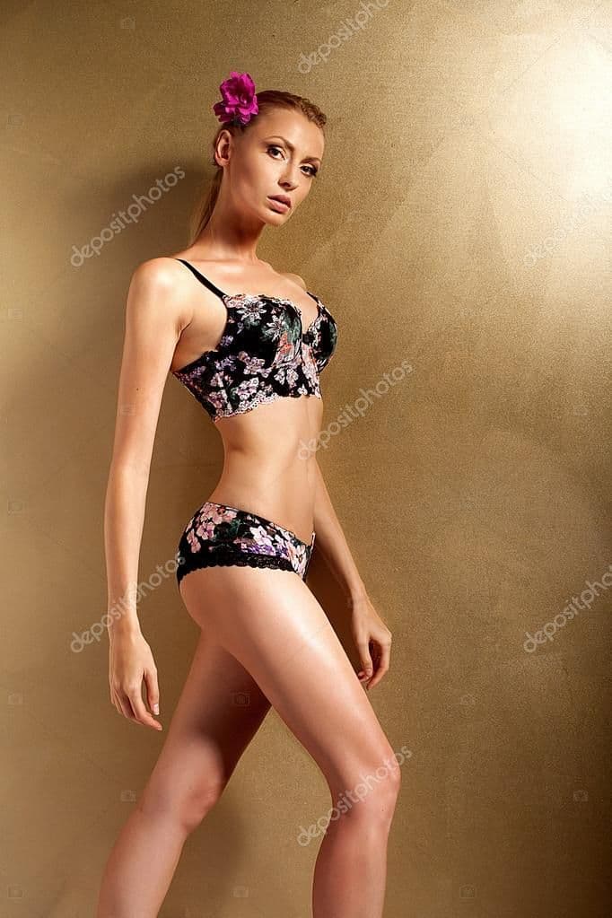 Sonia TS image 4